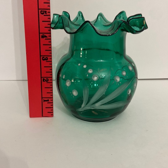 Vtg. Hand Blown, Hand Painted, Emerald Green Vase - Picture 8 of 8
